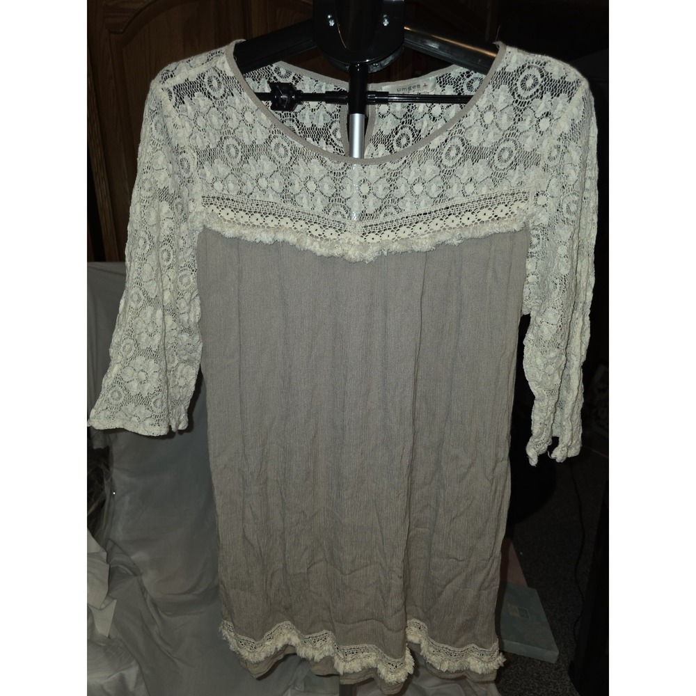 Umgee Mini Dress‎ Lace Botice And Front Hem. 23" PTP 33" Length From Shoulder To
